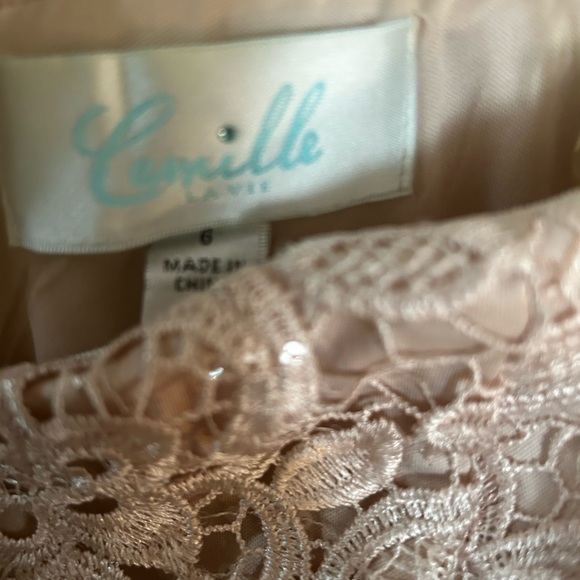 Beautiful light pink dress, in excellent condition. New without tags. - Picture 4 of 6